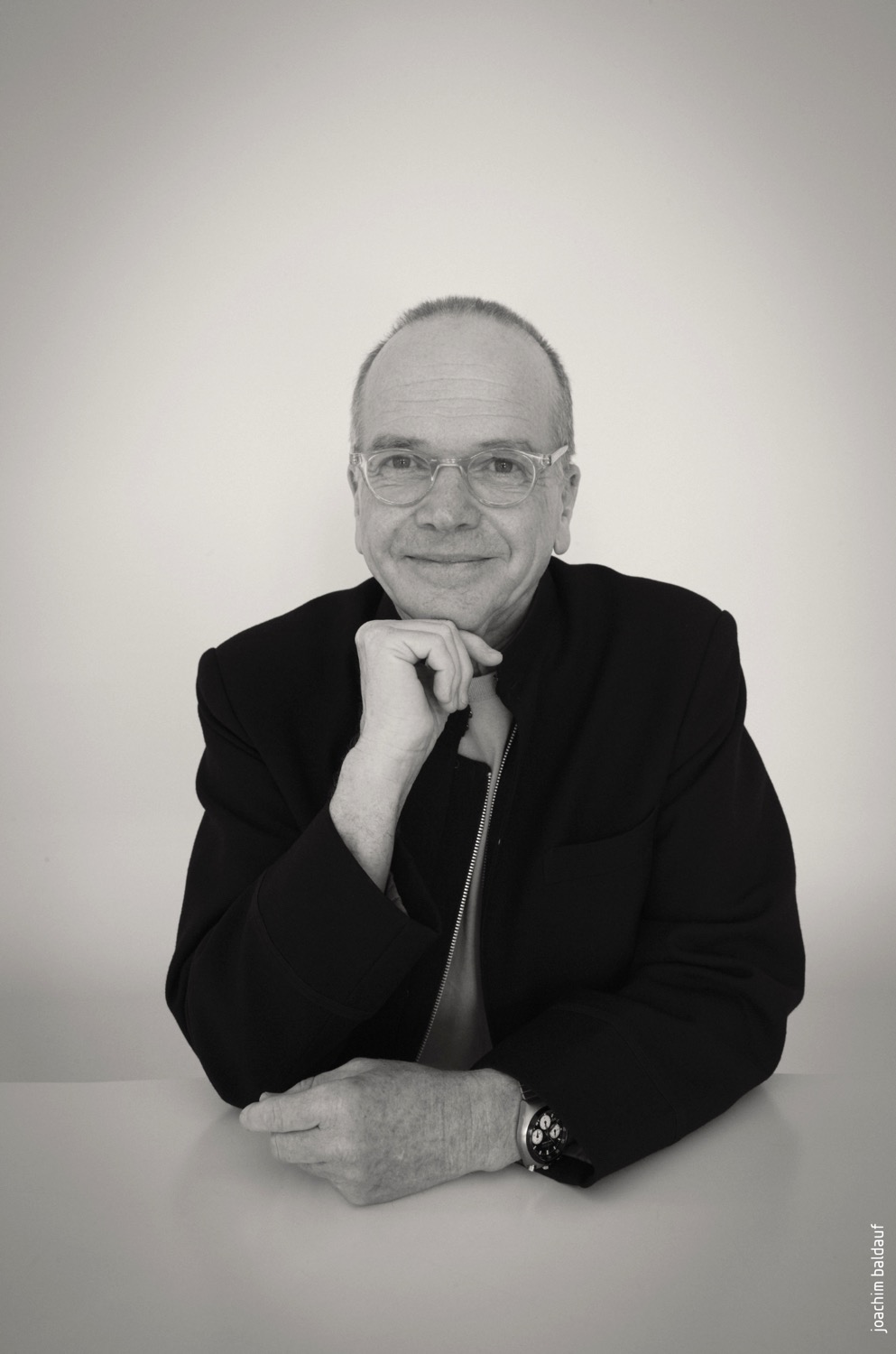 L1000606_us_portrait_1_2025 2000px